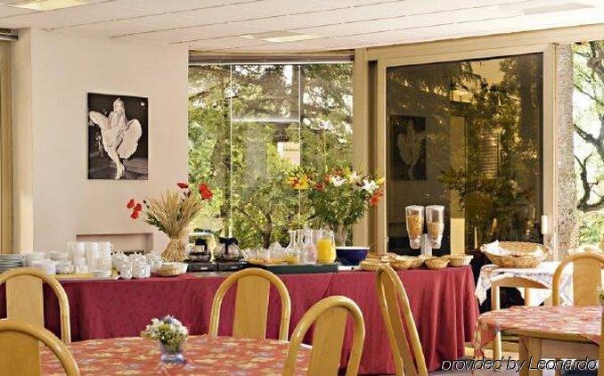 Les Genevriers Daire Cannes Restoran fotoğraf